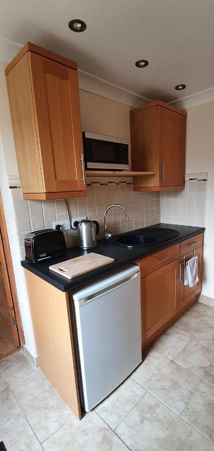 Quiet, Cosy Annexe Room Rough Close Εξωτερικό φωτογραφία